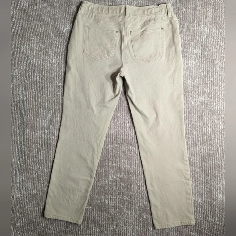 Chico's So Slimming Stretch Ankle/Cropped Leg Pant Tan Size‎ 0.5 (Sm6)